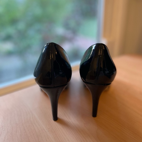 Stiletto Peep-toe Pumps
Good condition
Clean - Picture 3 of 3